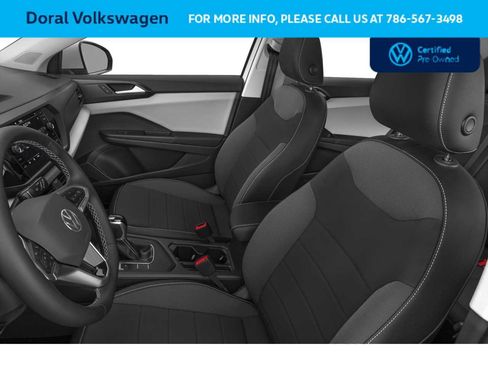 Used 2024 Volkswagen Taos SE image 6