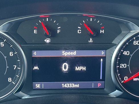 Used 2024 GMC Terrain SLT w/ Tech Package image 22