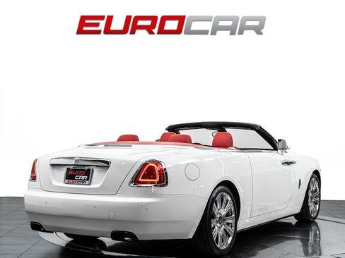 Used 2018 Rolls-Royce Dawn RWD image 6