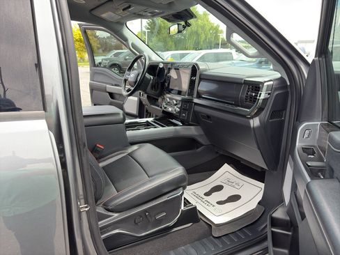 Used 2024 Ford F350 Lariat w/ Lariat Ultimate Package AWD/4WD image 29