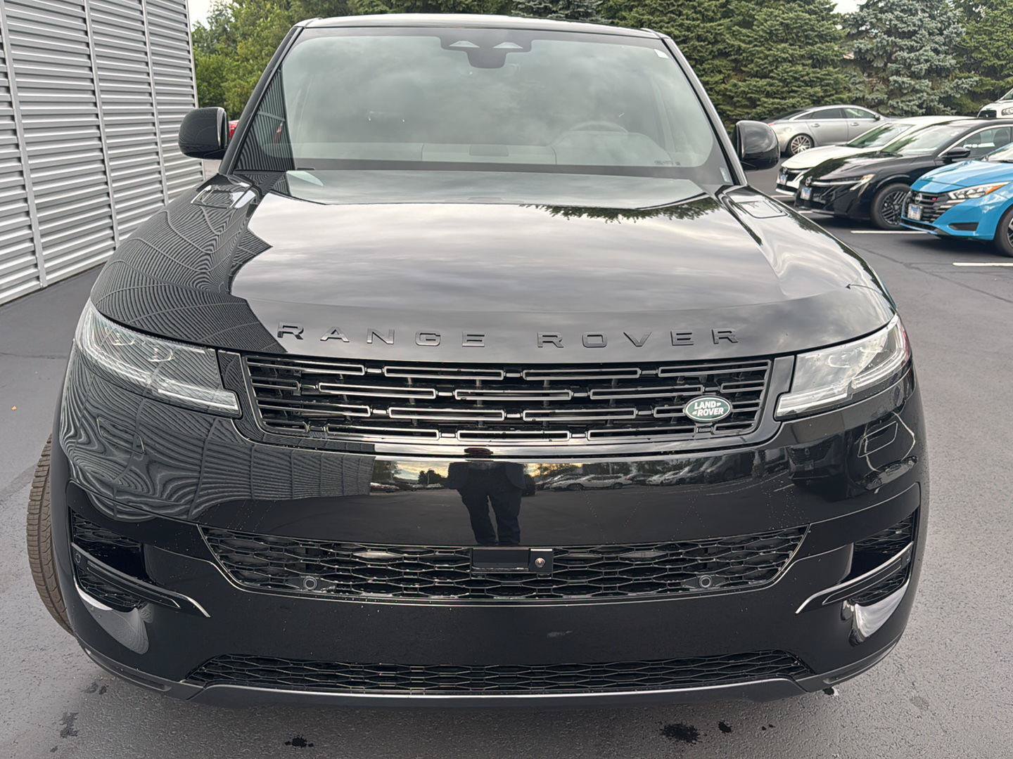 New 2027 Land Rover Range Rover Sport SE AWD/4WD image 7