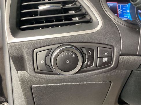 Used 2023 Ford Edge SEL w/ Convenience Package AWD/4WD image 12