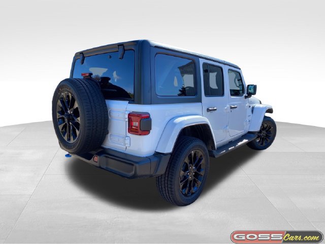 Certified 2023 Jeep Wrangler Unlimited Sahara w/ Dual Top Group AWD/4WD image 3