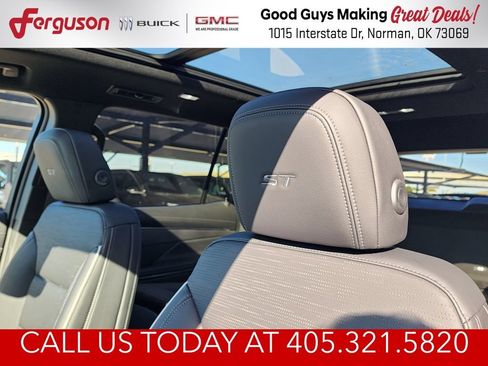 New 2026 Buick Enclave Sport Touring w/ Super Cruise Package FWD image 17