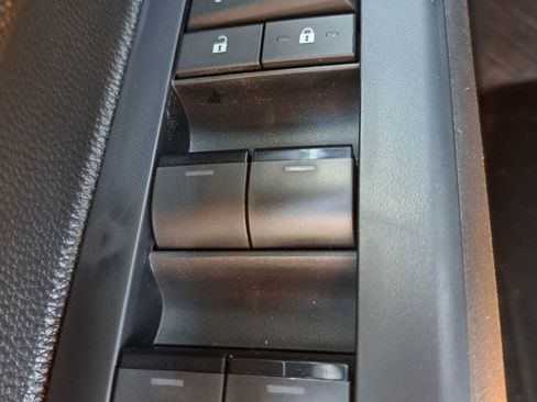 New 2026 Toyota Tacoma SR AWD/4WD image 17