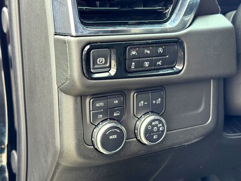 Used 2025 GMC Yukon XL Denali image 14