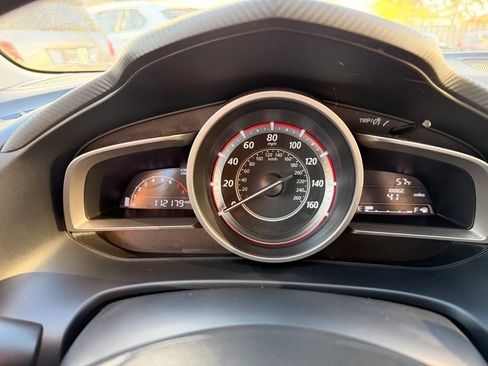 Used 2016 MAZDA MAZDA3 i Sport FWD image 2
