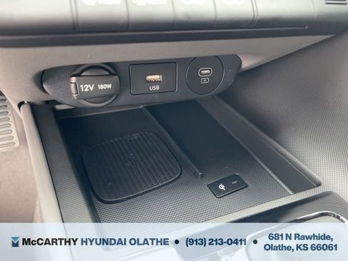Used 2025 Hyundai Elantra Sport FWD image 23