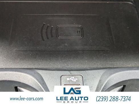 Used 2021 BMW 330i Sedan w/ M Sport Package RWD image 25