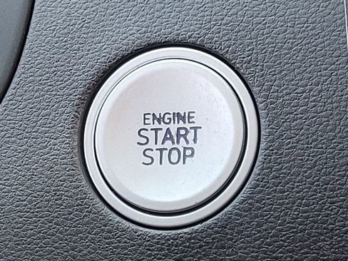 Used 2024 Hyundai Tucson Limited image 32