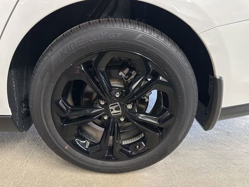 Used 2025 Honda Accord SE image 15