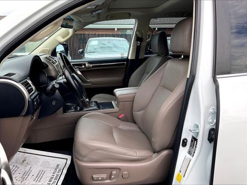 Used 2021 Lexus GX 460 Premium w/ Premium Plus Package AWD/4WD image 28