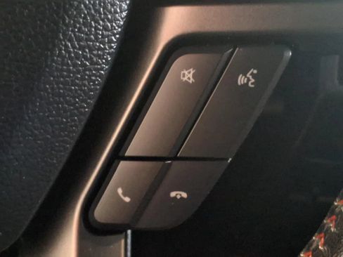 Used 2019 Ford F150 Lariat w/ Equipment Group 502A Luxury AWD/4WD image 28