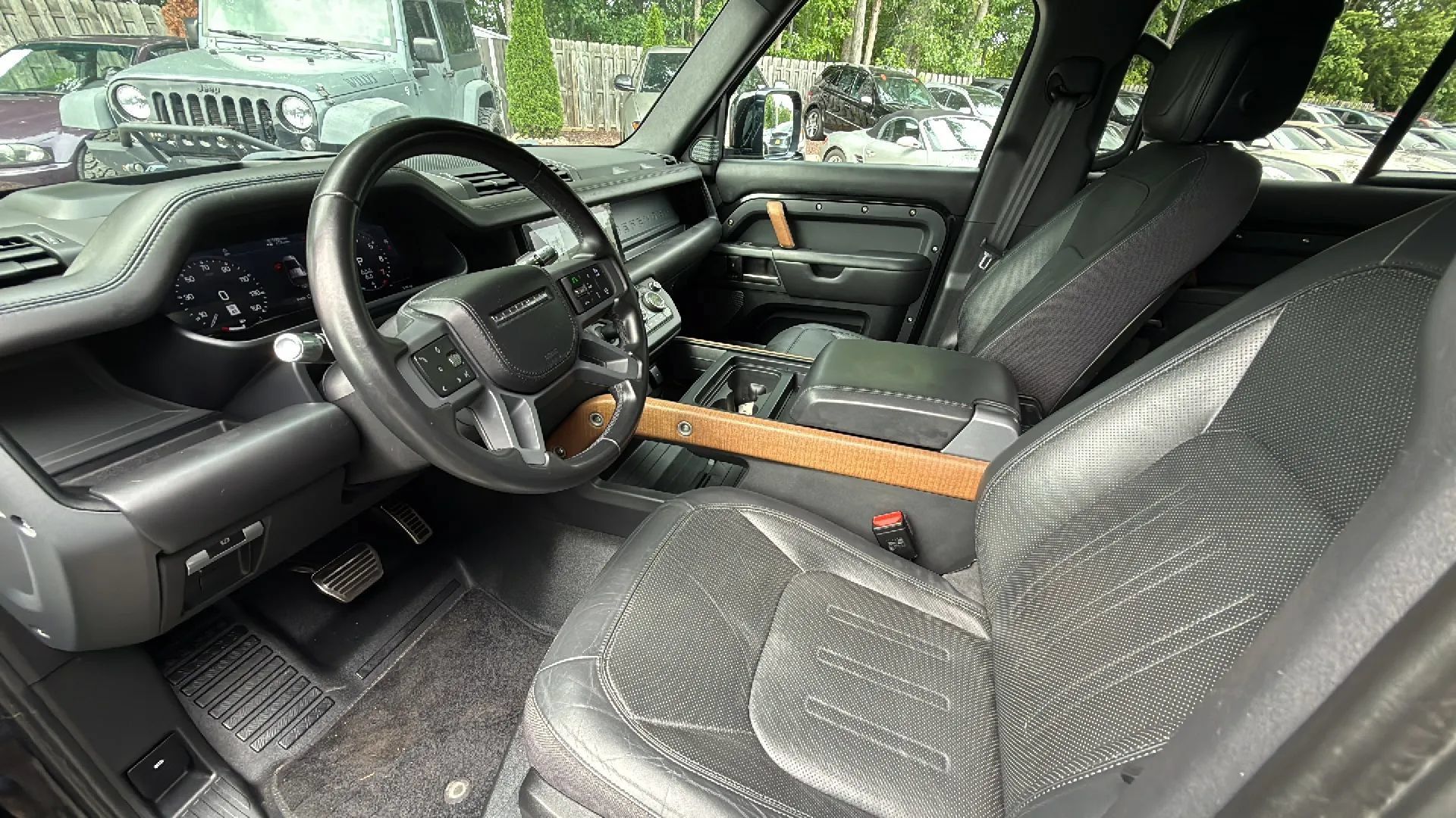 Used 2020 Land Rover Defender 110 X AWD/4WD image 17