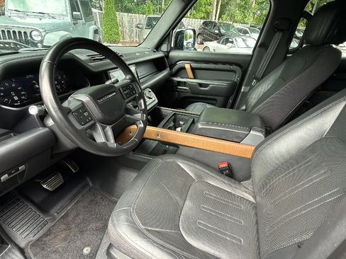 Used 2020 Land Rover Defender 110 X AWD/4WD image 17