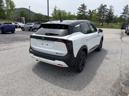 New 2026 Nissan Kicks SR AWD/4WD image 24