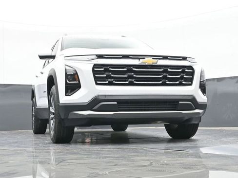 New 2026 Chevrolet Equinox LT w/ Convenience Package II FWD image 57