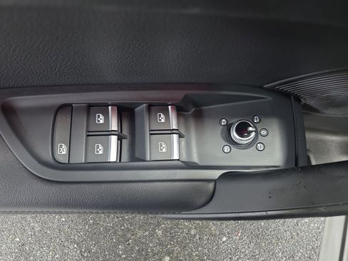 Used 2018 Audi Q5 Prestige w/ Prestige Package image 27