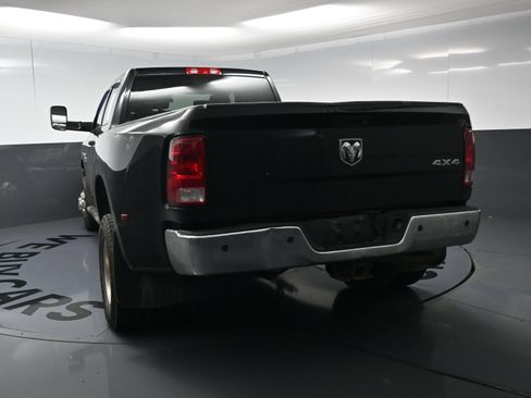 Used 2017 RAM 3500 Tradesman w/ Chrome Appearance Group AWD/4WD image 8