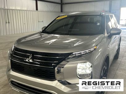Used 2023 Mitsubishi Outlander SE