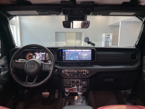 Used 2024 Jeep Wrangler Unlimited Rubicon 392 AWD/4WD image 32