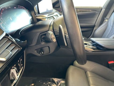 Used 2022 BMW 540i xDrive w/ M Sport Package image 43