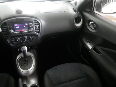 Used 2015 Nissan Juke S image 11