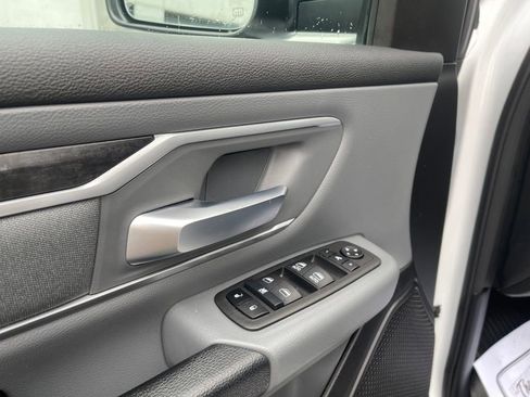 Used 2023 RAM 1500 Big Horn AWD/4WD image 10