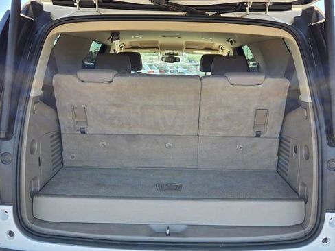 Used 2020 GMC Yukon SLE w/ SLE Value Package RWD image 7