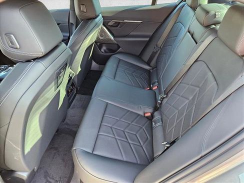 Used 2026 BMW i5 eDrive40 RWD image 16