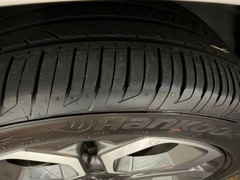 Used 2025 Kia Soul EX FWD image 11