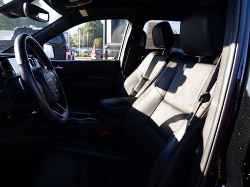 Used 2025 Dodge Durango GT image 17