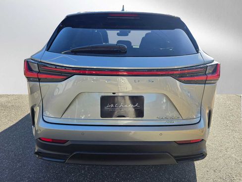 Used 2025 Lexus NX 450h+ AWD w/ Towing Package (2000 Lbs) image 4