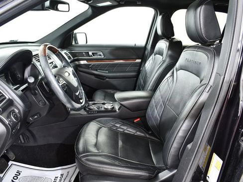 Used 2019 Ford Explorer Platinum AWD/4WD image 6