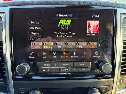 Used 2021 Nissan Titan SV w/ SV Convenience Package image 26