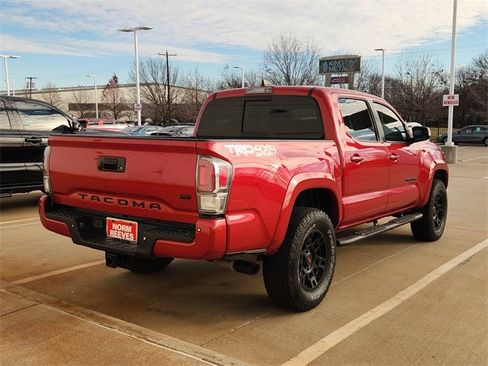 Used 2021 Toyota Tacoma TRD Sport image 3