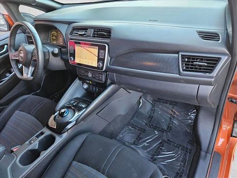 Used 2022 Nissan Leaf SV w/ SV Technology Package image 19