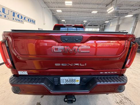 Used 2023 GMC Sierra 3500 Denali image 6