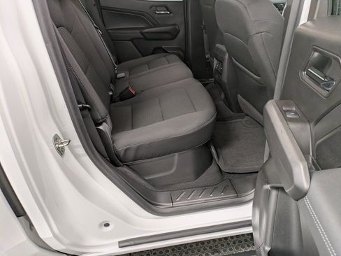 Used 2024 GMC Canyon Elevation image 26