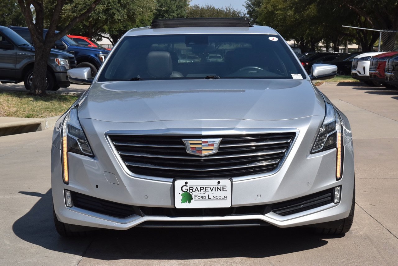 Used 2018 Cadillac CT6 Luxury AWD/4WD image 3