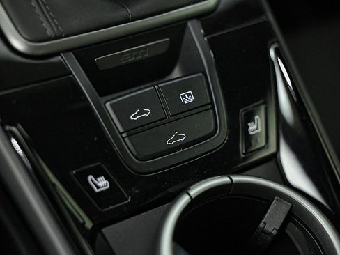 Certified 2024 Porsche 911 Carrera T image 42