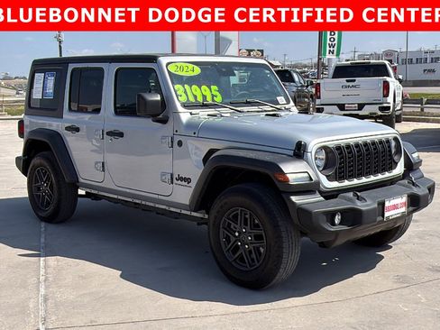 Used 2024 Jeep Wrangler Sport S image 7