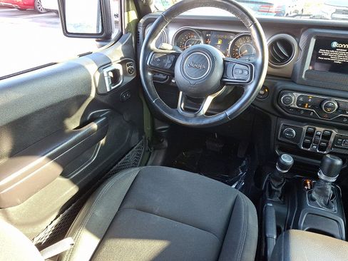 Used 2020 Jeep Wrangler Unlimited Sport image 14