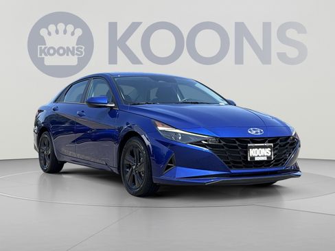 Certified 2023 Hyundai Elantra SEL w/ Cargo Package FWD image 10
