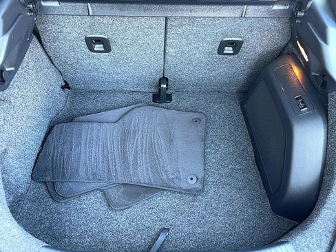 Used 2012 Volkswagen Beetle 2.0T image 24