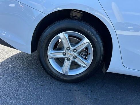 Used 2023 Chevrolet Malibu LS w/ Driver Confidence Package image 7