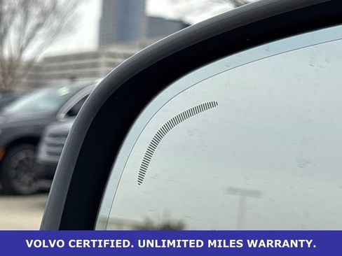 Certified 2025 Volvo XC40 B5 Core image 11