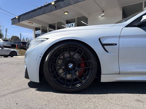 Used 2015 BMW M4 Coupe RWD image 2