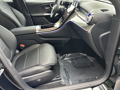 New 2026 Mercedes-Benz GLC 300 image 43