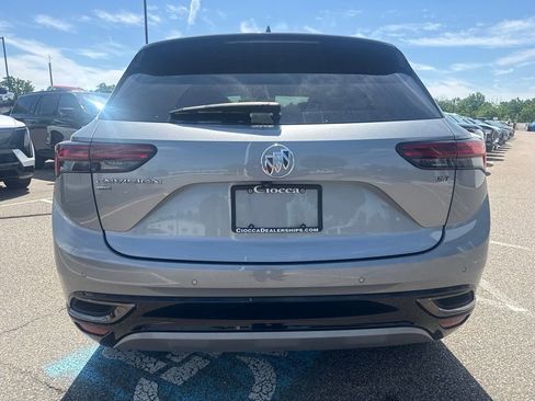 Used 2023 Buick Envision Essence w/ Sport Touring Package AWD/4WD image 10